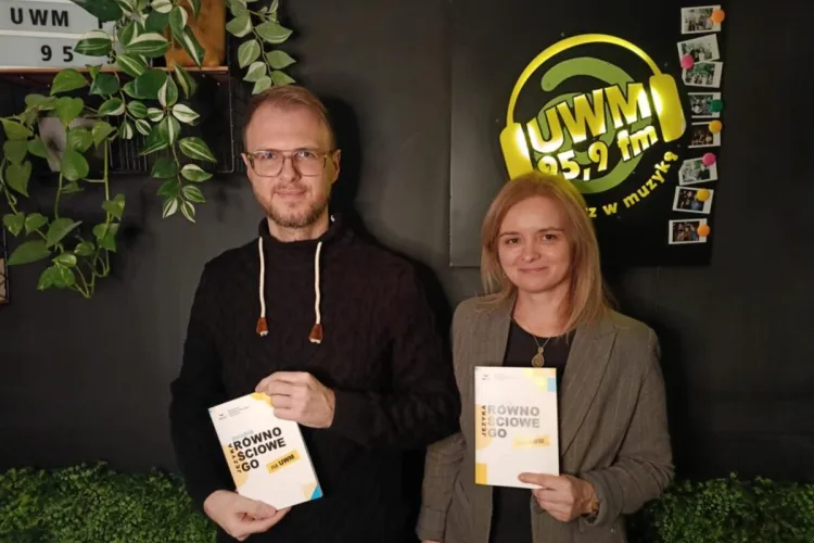 Mateusz Dampc i prof. Katarzyna Ćwirynkało