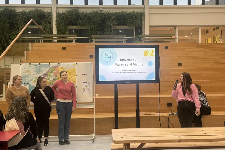 studenci na Europejskim Konkursie Sensorycznym 