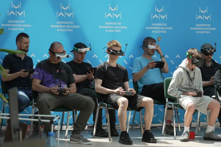 Ogólnopolska liga wyścigów mikrodronów FPV - zawody na WMiI UWM