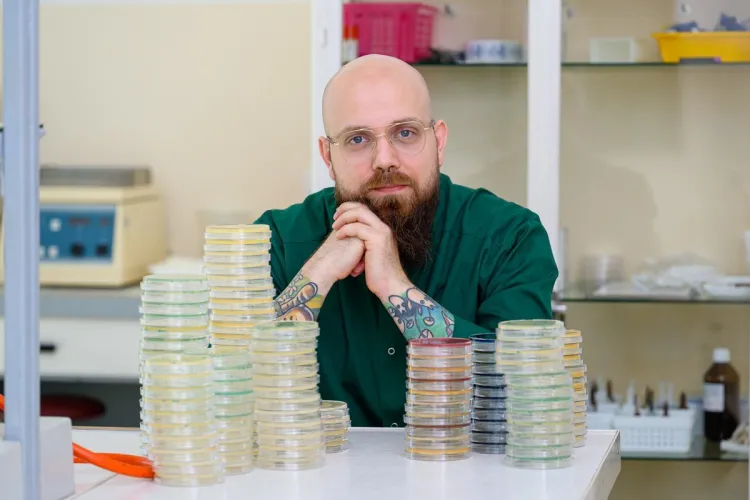 Dr inż. Arkadiusz Zakrzewski