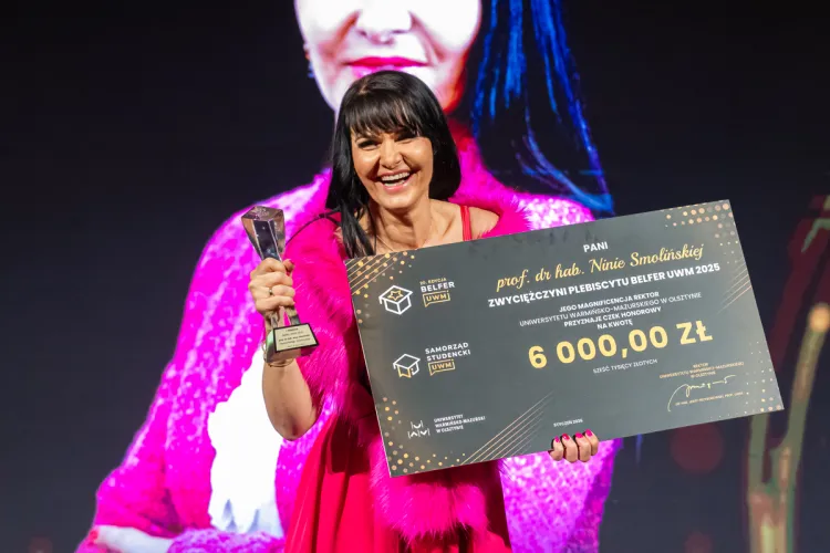 Prof. Nina Smolińska ze statuetką dla Belfra UWM 2025