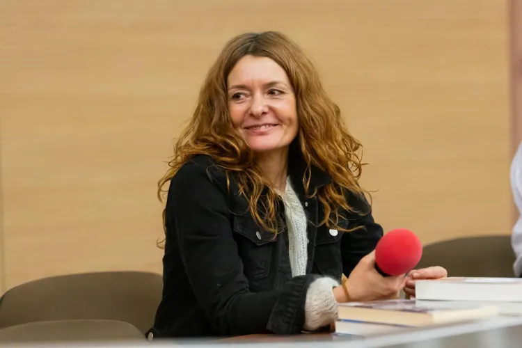 Katarzyna Enerlich podczas spotkania na Wydziale Humanistycznym UWM