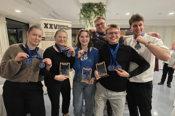 studenci Wydziału Nauki o Żywności, którzy wzięli udział w Europejskim Konkursie Sensorycznym EUROPEL