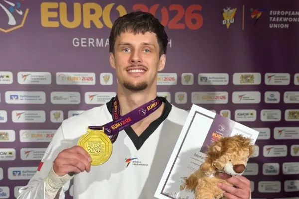 Szymon Piątkowski z klubu AZS UWM Olsztyn  