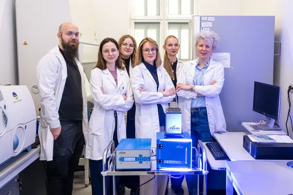 Na zdjęciu (od lewej): dr inż. Arkadiusz Zakrzewski; dr inż. Joanna Gajewska; mgr Izabela Lipska; dr hab. Magdalena Olszewska, prof. UWM (kierownik projektu); mgr inż. Aleksandra Zimińska; dr inż. Anna Draszanowska