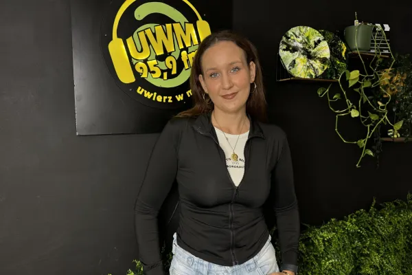 Magdalena Stawicka w studiu Radia UWM FM
