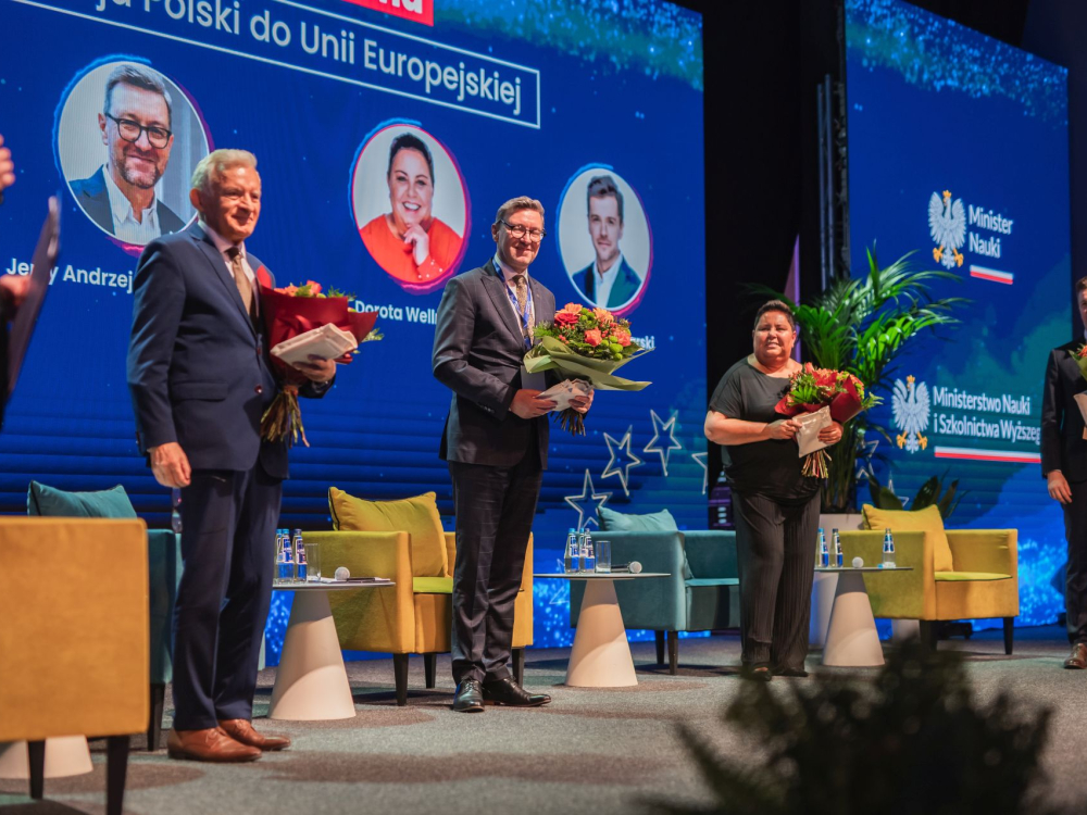 Uniwersyteckie obchody 20-lecia Polski w Unii Europejskiej: prof. Jerzy Buzek, prof. Jerzy Przyborowski, Dorota Wellman, Radek Kotarski