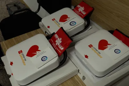 Trzy nowe defibrylatory trafiły na UWM