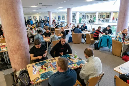 Miłośnicy planszówek spotkali się w Bibliotece Uniwersyteckiej UWM. Za nami XX Gamegrinder