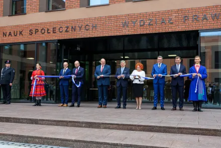 Nowa siedziba Wydziału Nauk Społecznych oraz Wydziału Prawa i Administracji oficjalnie otwarta