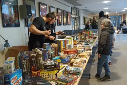 Gamegrinder 2024: Bibliotekę Uniwersytecką znów opanowali miłośnicy gier