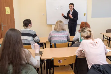Dr Sebastian Przybyszewski  - w nauce języków najważniejsza jest motywacja