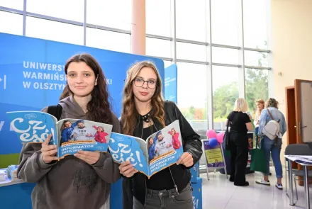 Tłumy młodych ludzi odwiedziły Salon Maturzystów na UWM 