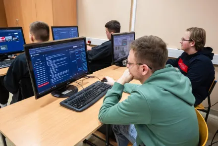 Dzień Informatyki: inspirowanie młodzieży szkół średnich 