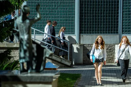 Maturzyści z Uniwersyteckiego XII LO w Olsztynie wśród najlepszych w regionie
