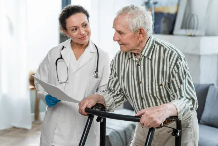 Dr Małgorzata Stompór z UWM: Potrzebujemy zespołów geriatrycznych