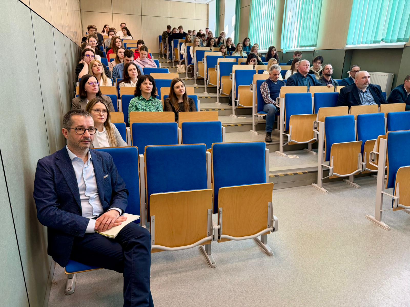 Prof. B. Włodarczyk podczas seminarium